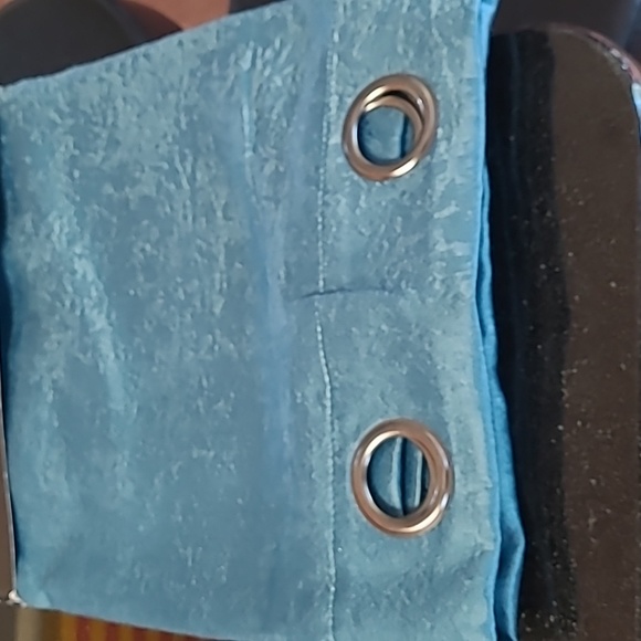 Thermal Blackout Window Curtains - Picture 2 of 12